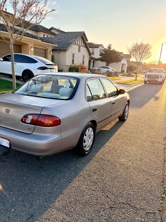 1999 Toyota Corolla 8th Gen - Image 4 of 12