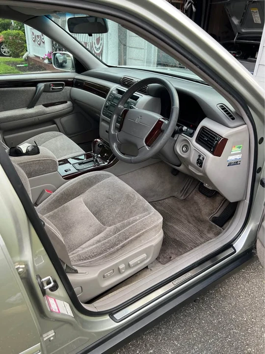 1999 Toyota Crown 10th Gen - Image 5 of 5