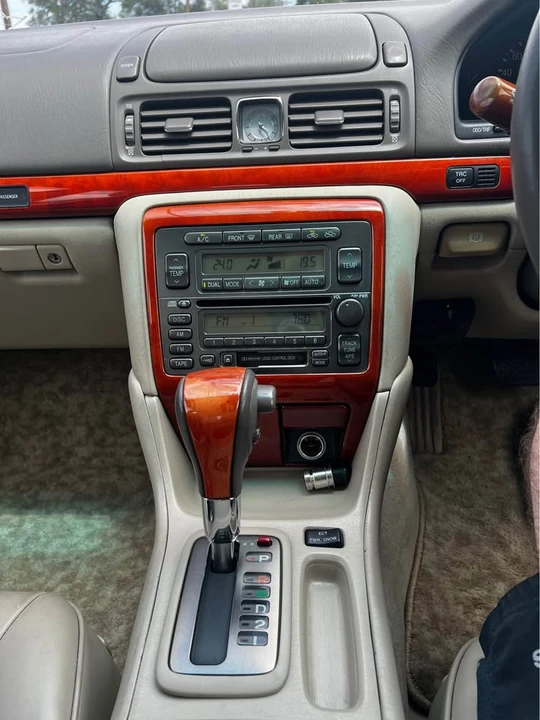 1999 Toyota Progres - Image 12 of 20