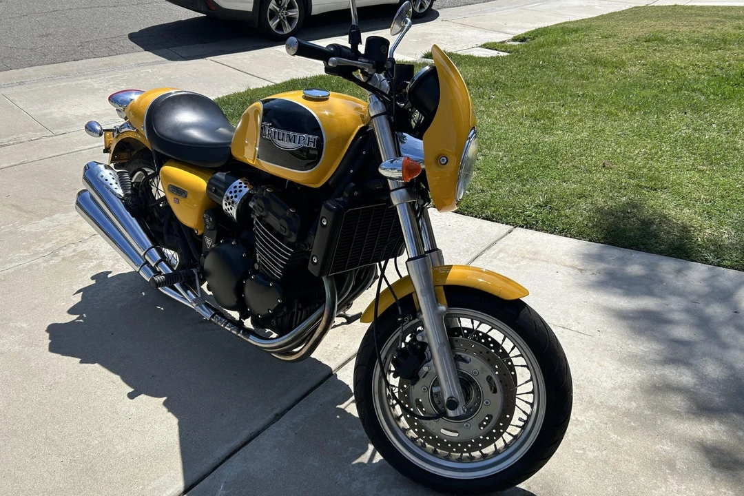 1999 Triumph - Image 3 of 6