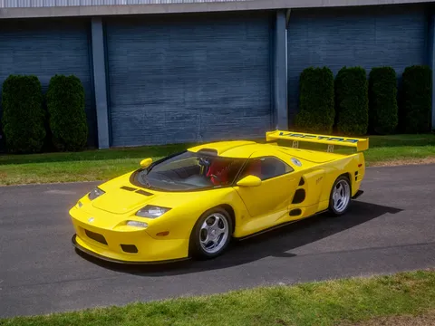 1999 Vector SRV8