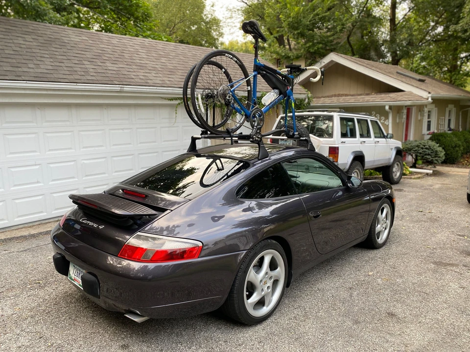 1999 Porsche 996 Carrera 4 - Image 2 of 31