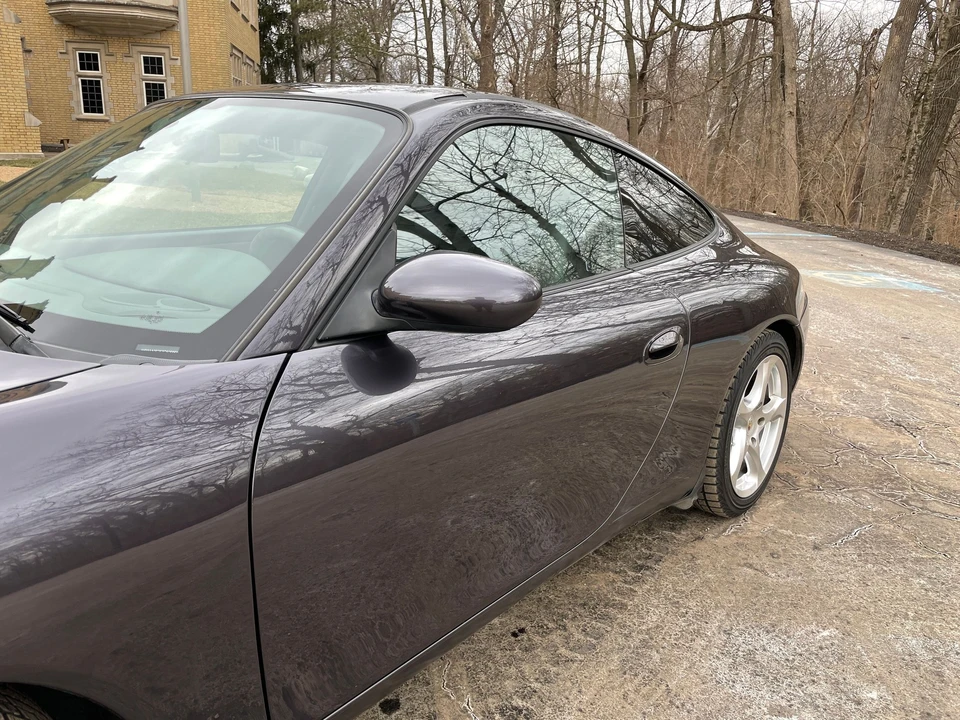 1999 Porsche 996 Carrera 4 - Image 12 of 31