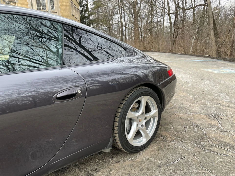 1999 Porsche 996 Carrera 4 - Image 15 of 31