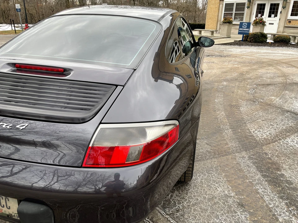 1999 Porsche 996 Carrera 4 - Image 20 of 31