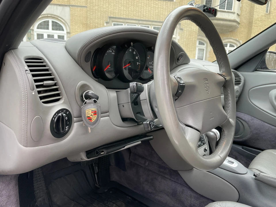 1999 Porsche 996 Carrera 4 - Image 30 of 31