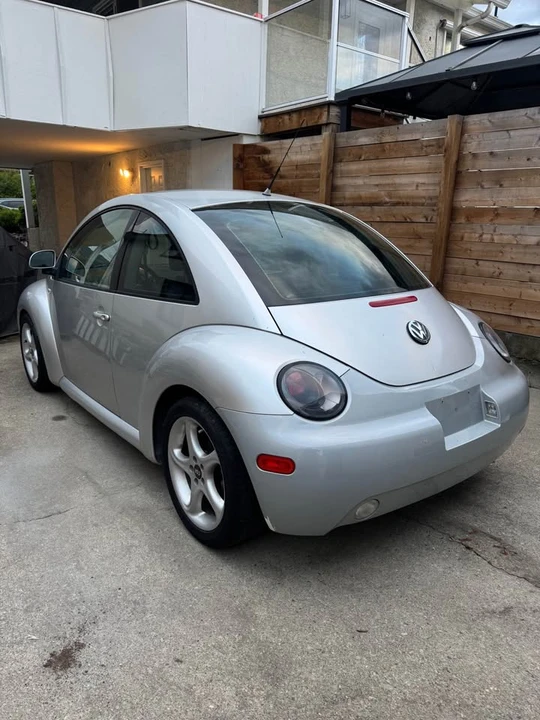 1999 Volkswagen New Beetle - Image 2 of 11