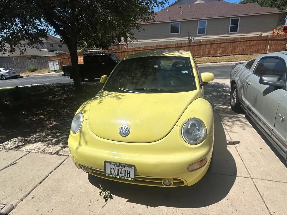 1999 Volkswagen New Beetle - Image 8 of 10