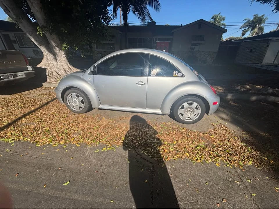 1999 Volkswagen New Beetle - Image 3 of 4