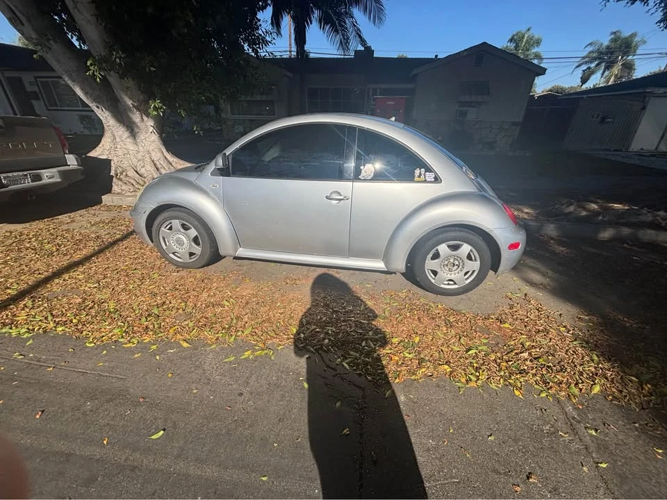 1999 Volkswagen New Beetle - Image 2 of 4