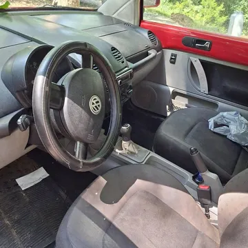 1999 Volkswagen Beetle 1.8T S Hatchback 2D