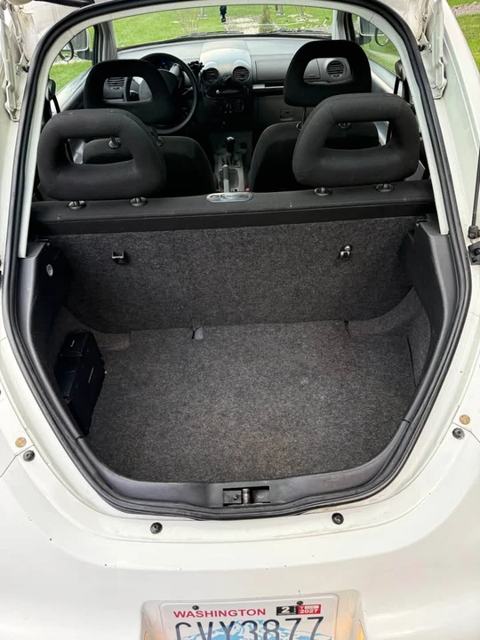 1999 Volkswagen New Beetle - Image 8 of 10