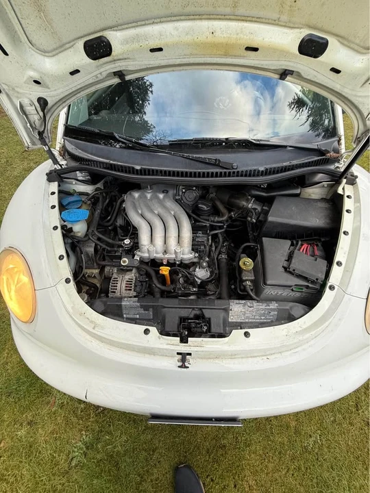 1999 Volkswagen New Beetle - Image 7 of 10