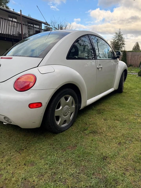 1999 Volkswagen New Beetle - Image 5 of 10