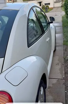 1999 Volkswagen Beetle 2.0T Dune Hatchback 2D