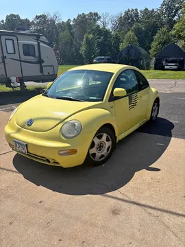 1999 Volkswagen Beetle 2.0T S Hatchback 2D