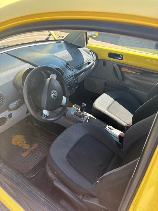 1999 Volkswagen New Beetle - Image 8 of 8