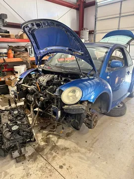 1999 Volkswagen Beetle 2.0T SE Hatchback 2D