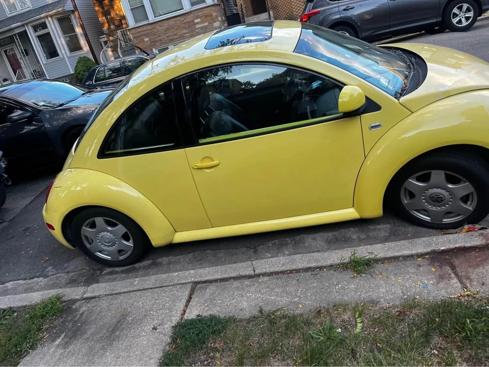 1999 Volkswagen New Beetle - Image 2 of 5