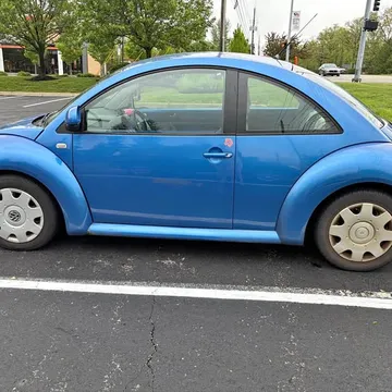 1999 Volkswagen Beetle 2.0T Coast Hatchback 2D