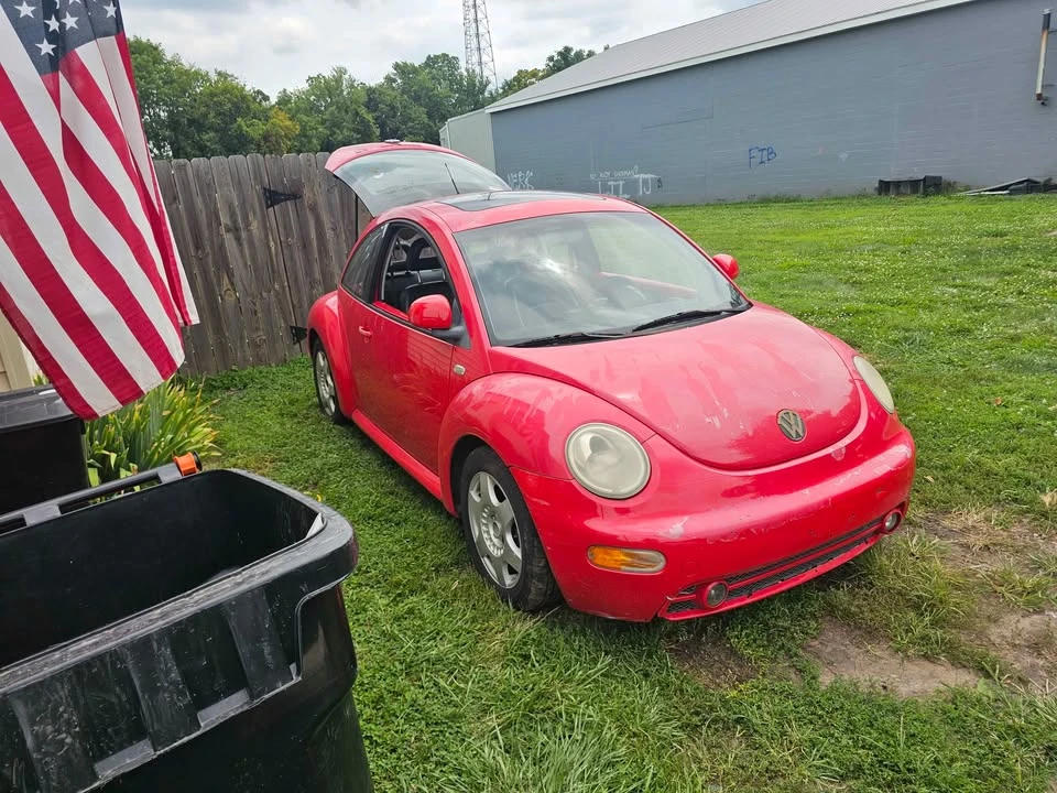 1999 Volkswagen New Beetle - Image 3 of 11