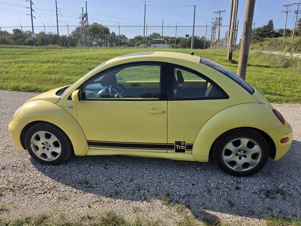 1999 Volkswagen New Beetle - Image 5 of 8