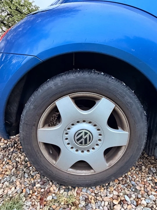 1999 Volkswagen New Beetle - Image 7 of 21