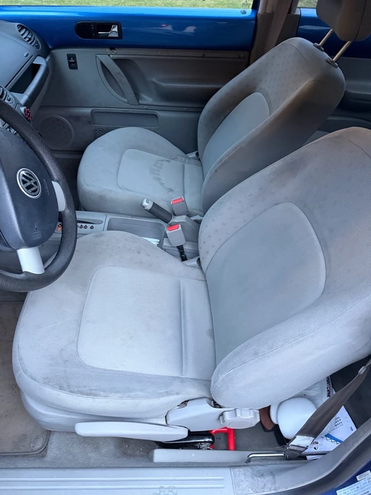 1999 Volkswagen New Beetle - Image 16 of 21