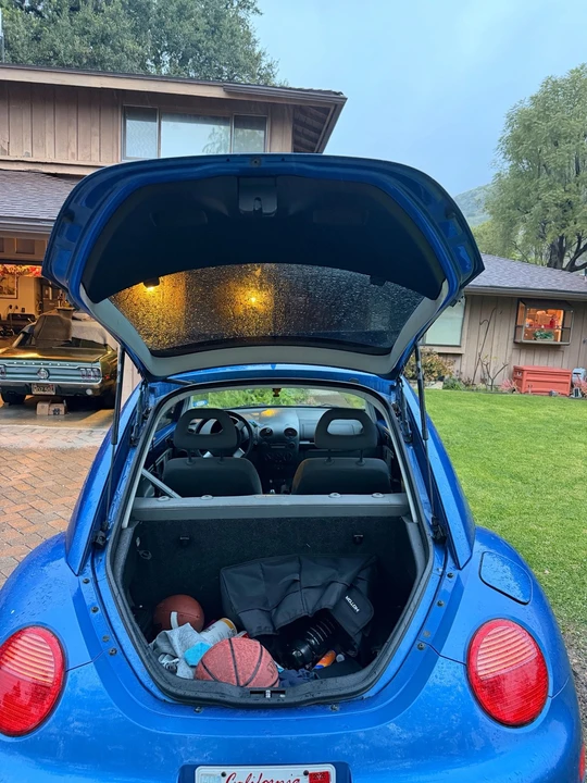 1999 Volkswagen New Beetle - Image 12 of 21