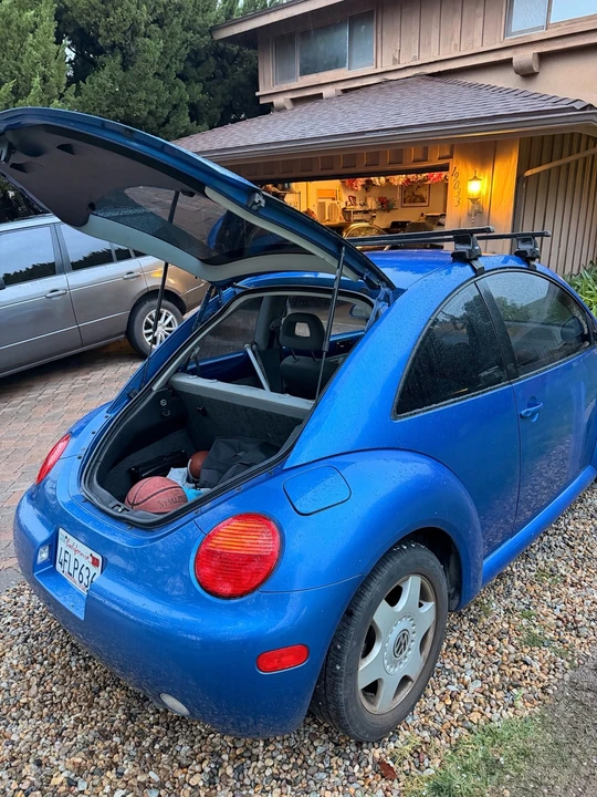 1999 Volkswagen New Beetle - Image 11 of 21
