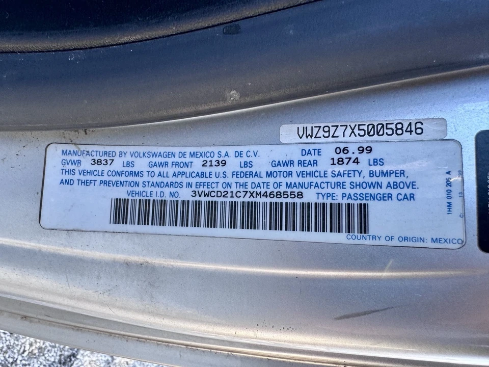 1999 Volkswagen New Beetle - Image 13 of 21