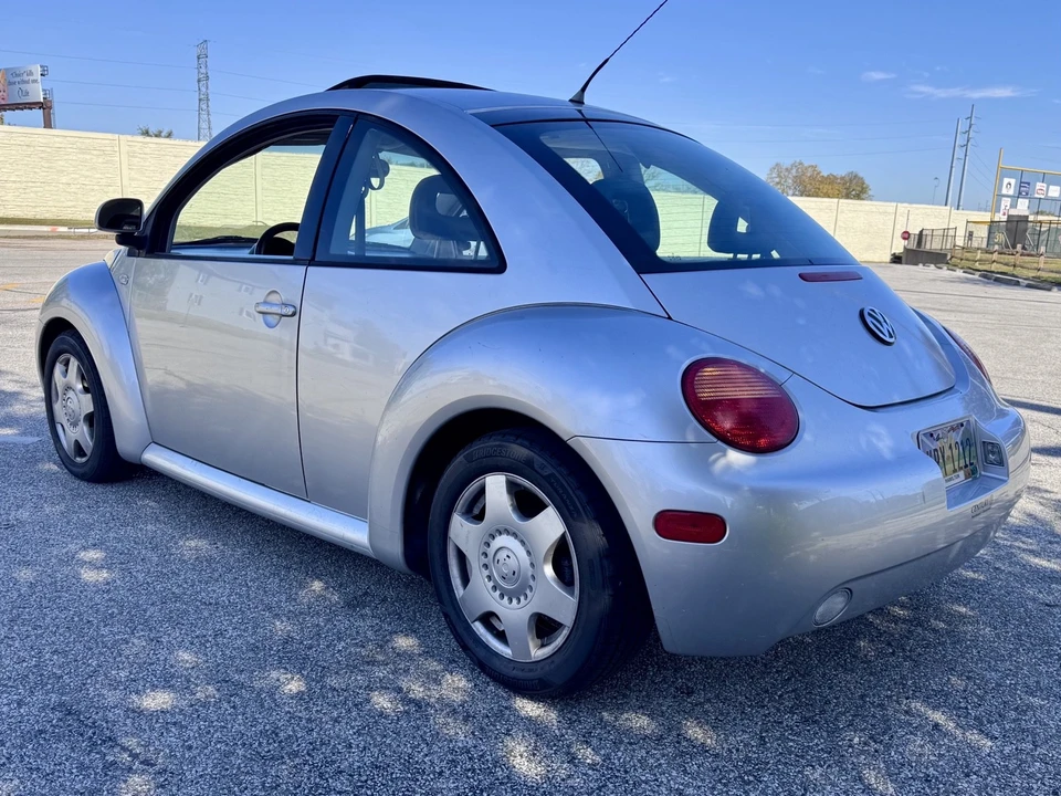1999 Volkswagen New Beetle - Image 7 of 21