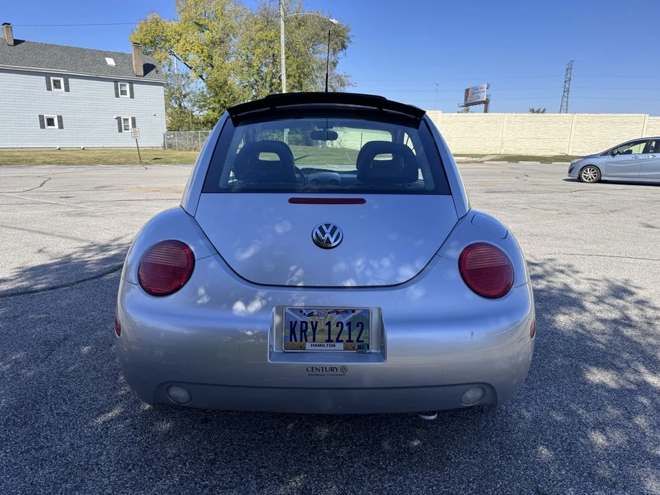 1999 Volkswagen New Beetle - Image 10 of 21