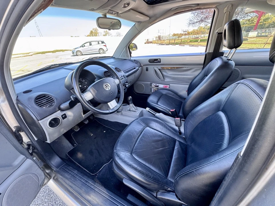 1999 Volkswagen New Beetle - Image 16 of 21