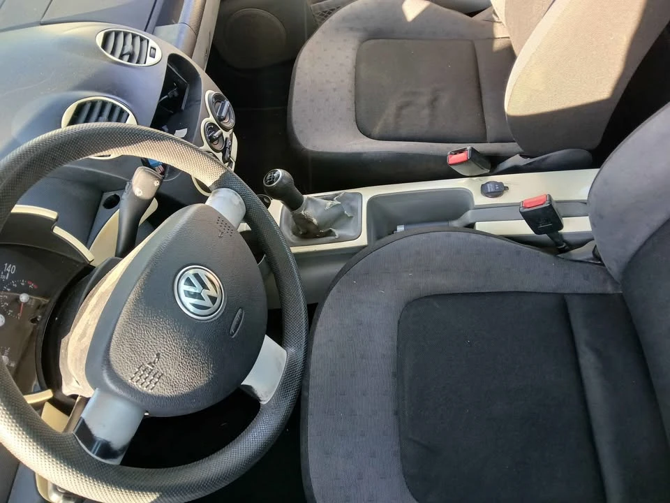1999 Volkswagen New Beetle - Image 5 of 6