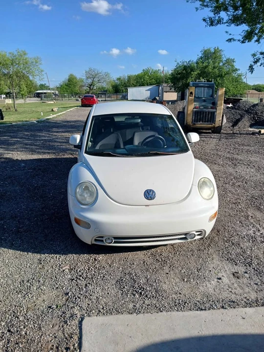 1999 Volkswagen New Beetle - Image 2 of 6
