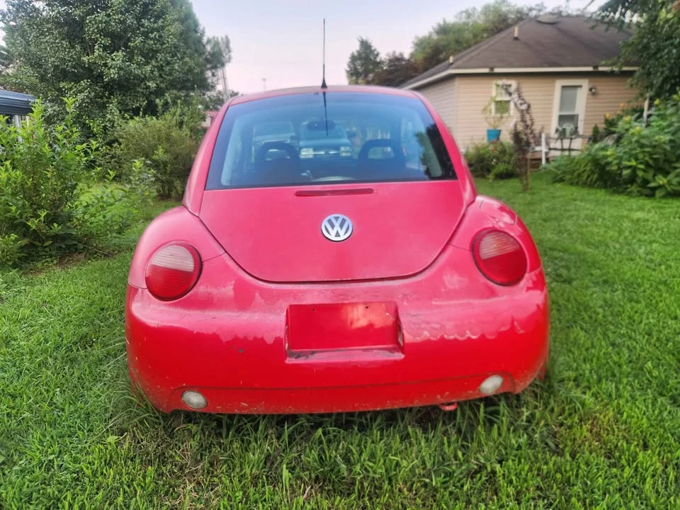 1999 Volkswagen New Beetle - Image 4 of 6