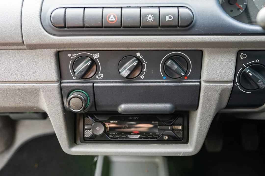 1999 Volkswagen Caddy/Rabbit Pickup - Image 29 of 30