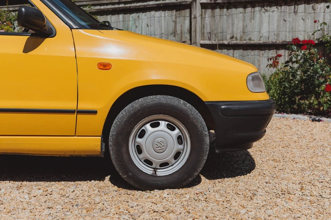 1999 Volkswagen Caddy/Rabbit Pickup - Image 10 of 30