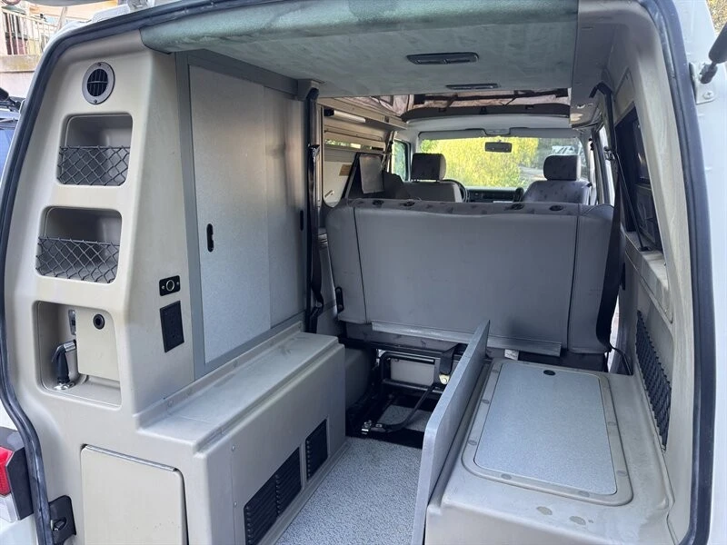 1999 Volkswagen EuroVan - Image 19 of 21