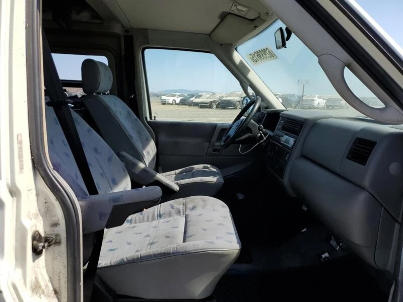1999 Volkswagen EuroVan - Image 15 of 21
