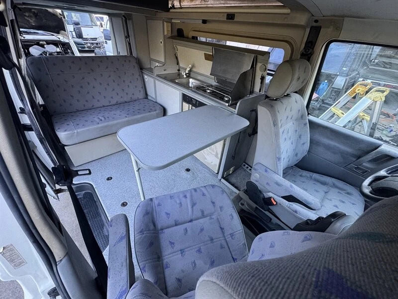 1999 Volkswagen EuroVan - Image 4 of 21