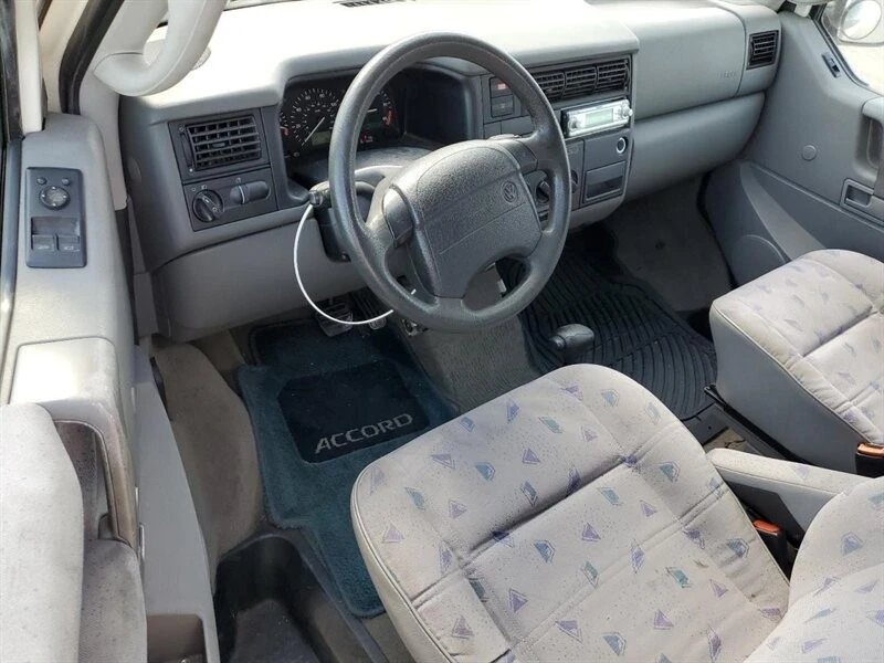 1999 Volkswagen EuroVan - Image 13 of 21