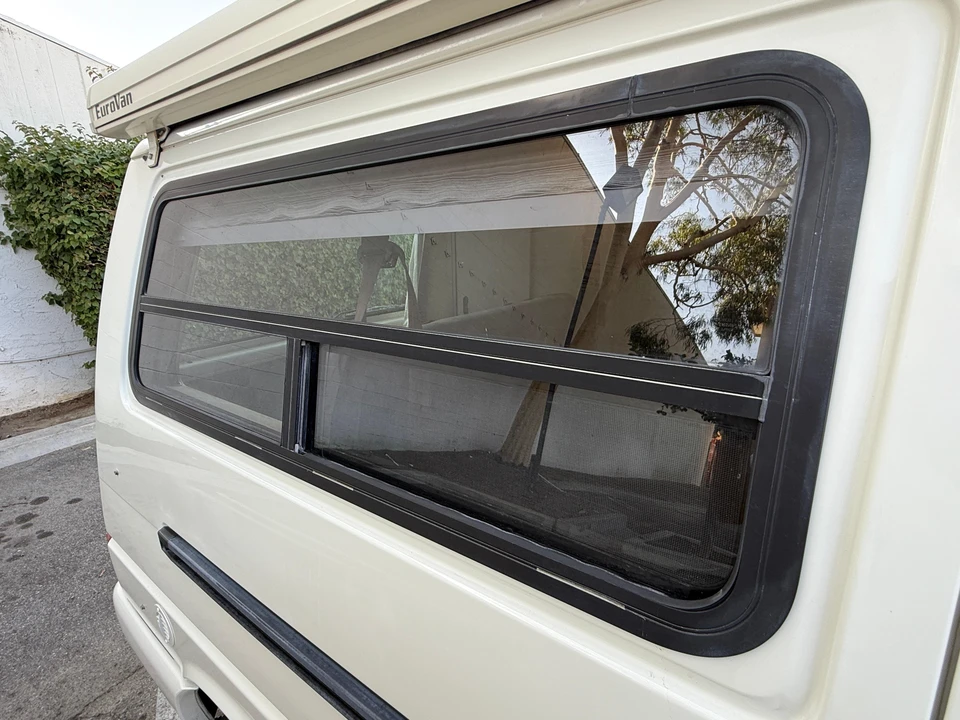 1999 Volkswagen EuroVan - Image 28 of 31