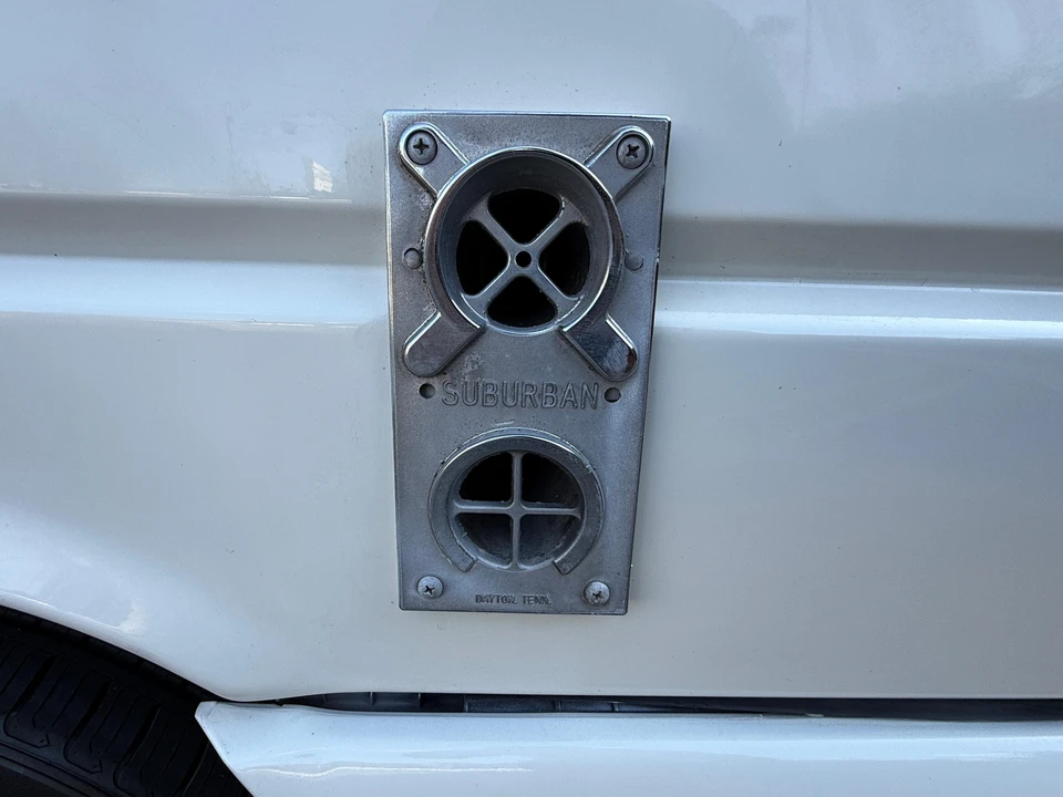 1999 Volkswagen EuroVan - Image 21 of 31