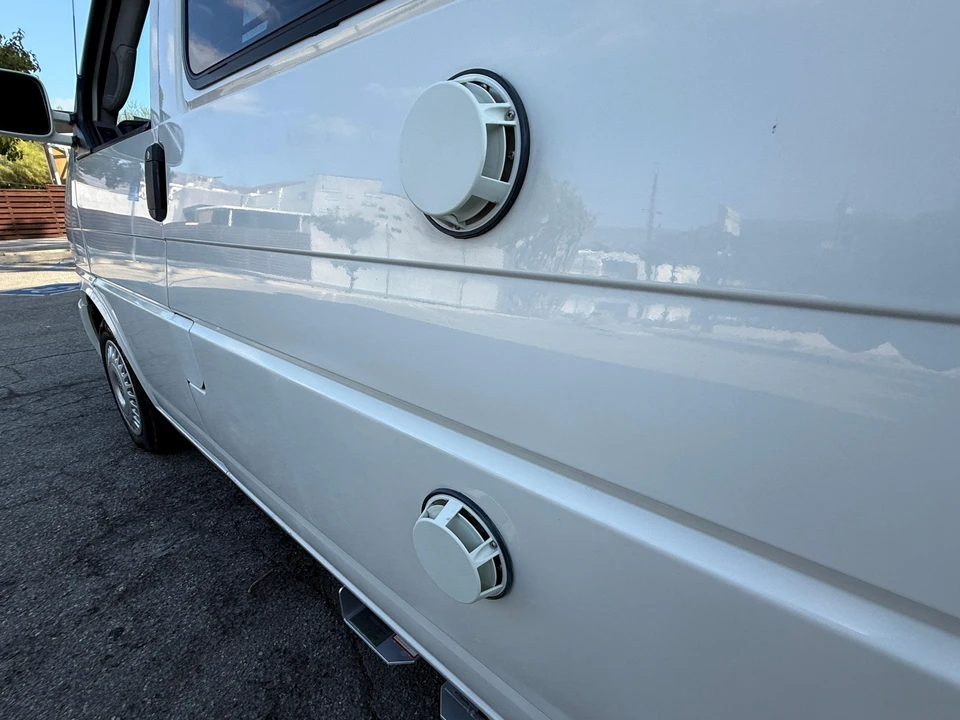 1999 Volkswagen EuroVan - Image 16 of 31