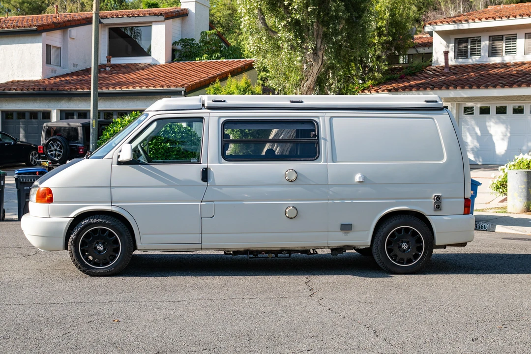 1999 Volkswagen EuroVan - Image 9 of 31