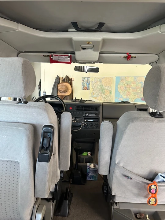 1999 Volkswagen EuroVan - Image 11 of 16