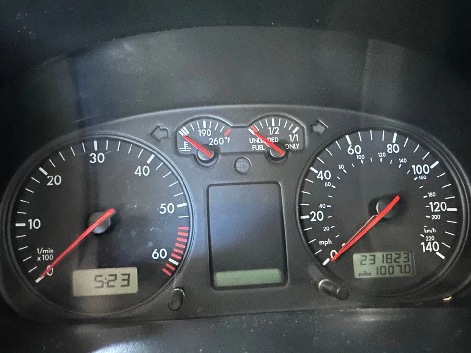 1999 Volkswagen EuroVan - Image 14 of 16