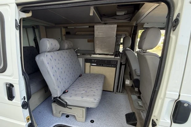 1999 Volkswagen EuroVan - Image 6 of 8